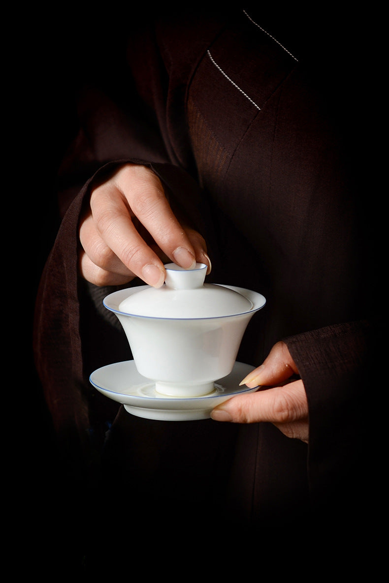 Gaiwan en céramique classique fait main Gohobi à bord bleu et blanc