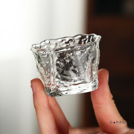 Gohobi Tasse à thé ronde et carrée en verre Wabi Sabi faite à la main