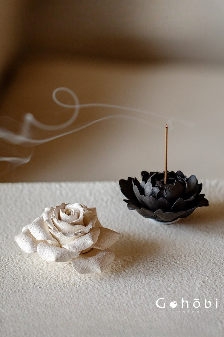 Gohobi Handmade Floral Incense Holder 002 - Black Peony and White Rose