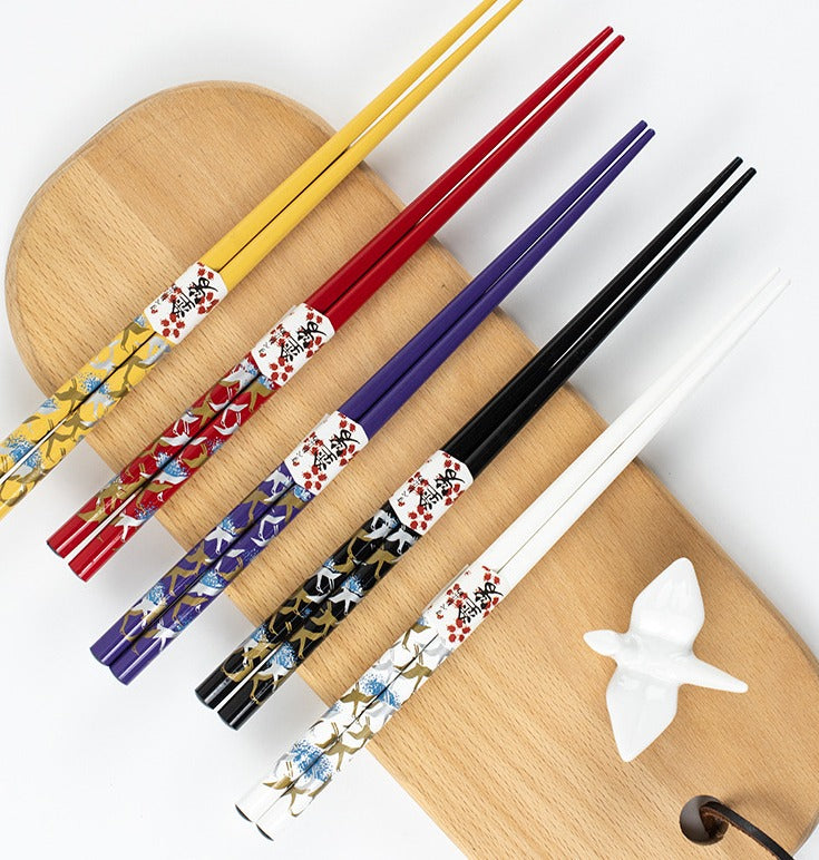 Ensemble de porte-baguettes en forme de lapin en jade à fleurs dorées de style japonais, coffret cadeau pour baguettes haut de gamme pour la fête de la mi-automne, serpillière à baguettes en céramique, sens haut de gamme pour la maison