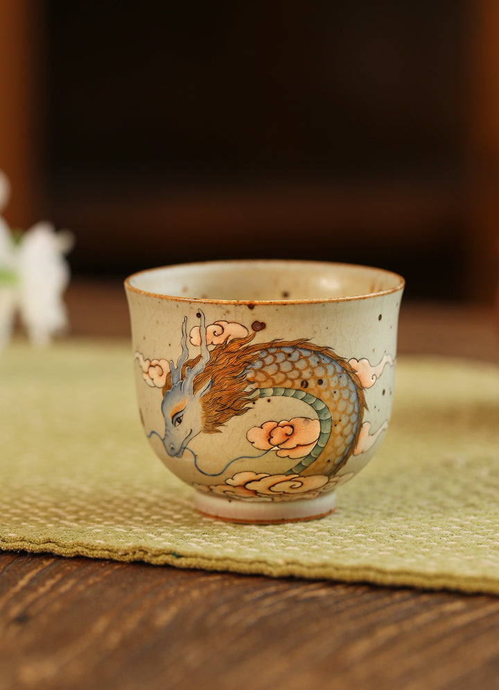 Tasse à thé en céramique peinte à la main Gohobi en forme de dragon bleu