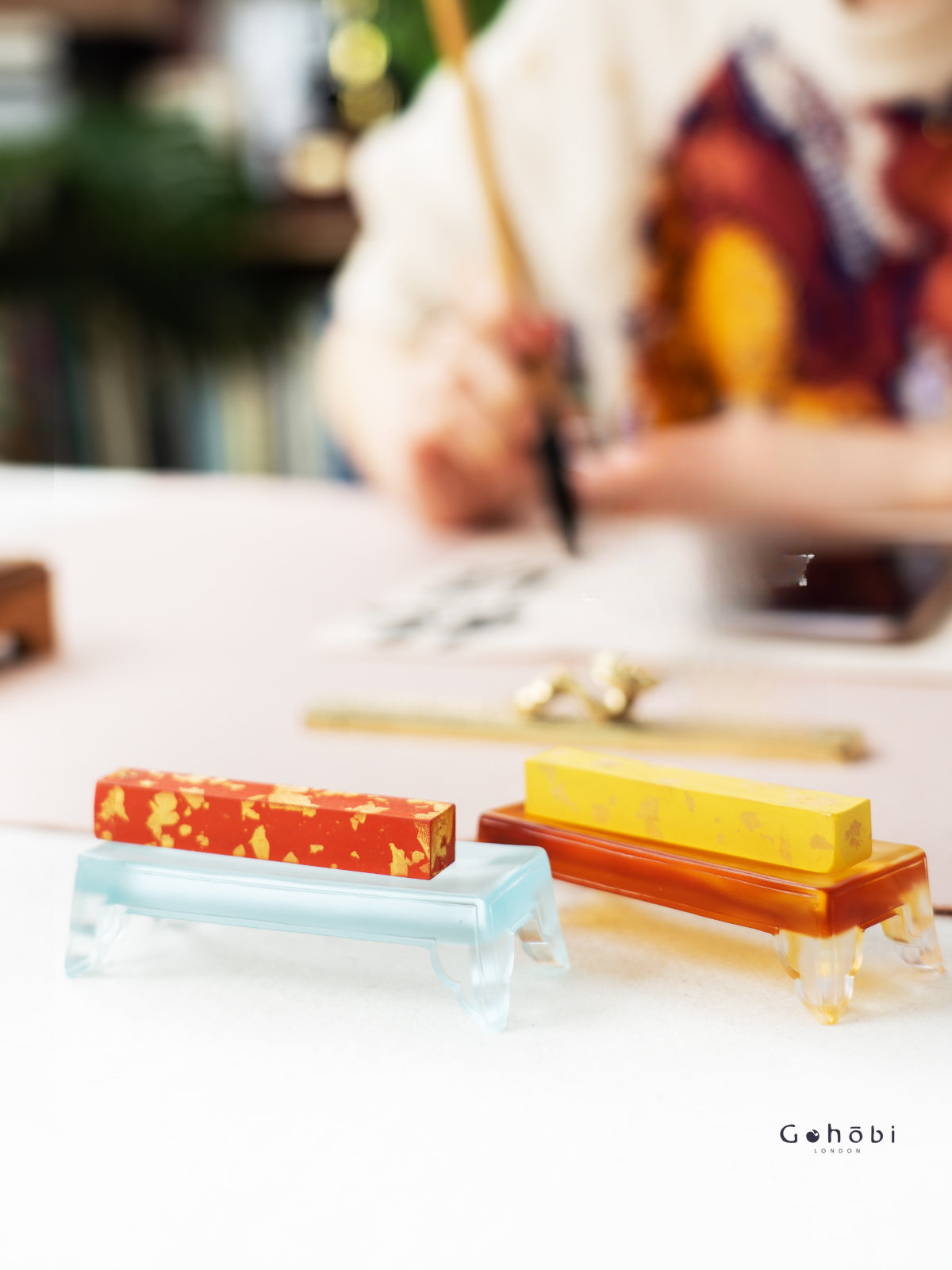 Gohobi Pate de Verre Table à Encre en Verre Coloré Support de Rangement Porte-Stylo Ornement