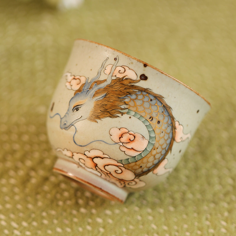 Tasse à thé en céramique peinte à la main Gohobi en forme de dragon bleu