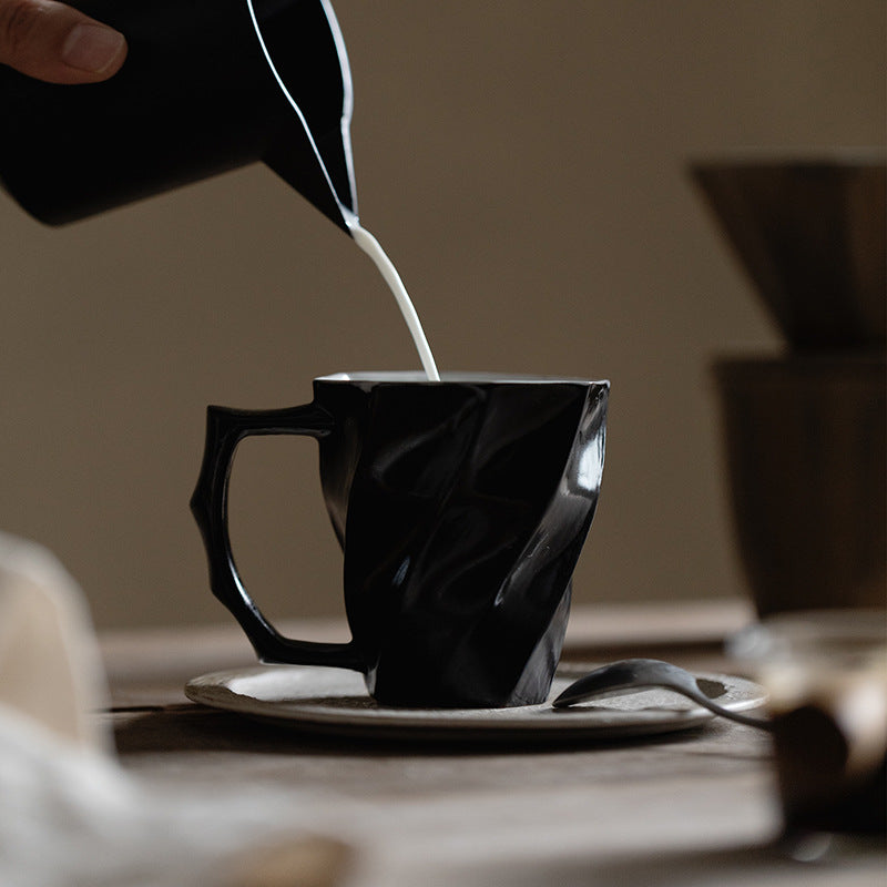 Tasse en grès faite à la main Gohobi pour tous les jours