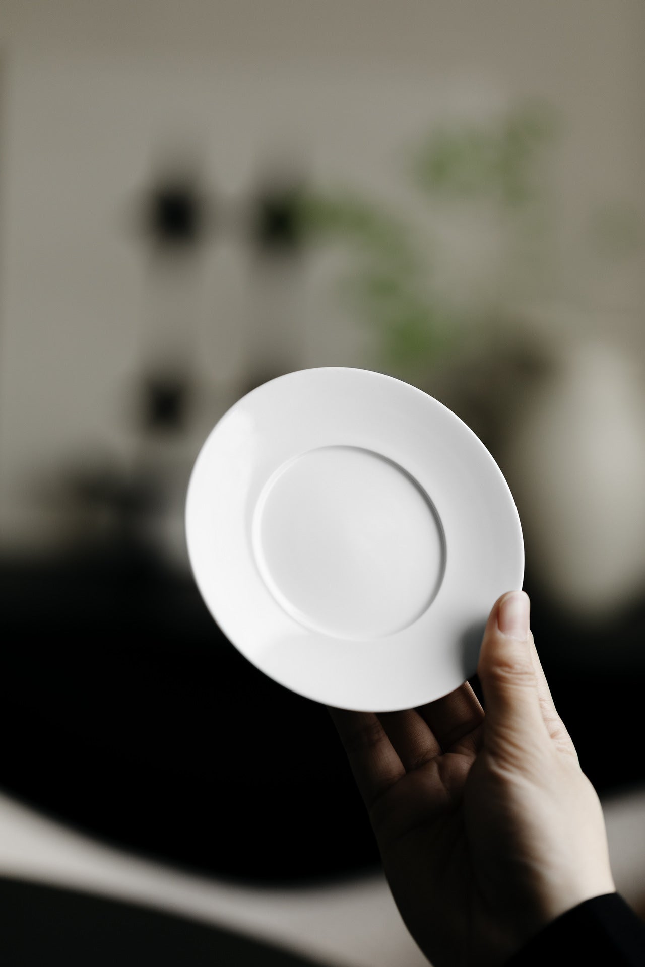 Assiette à café en céramique blanche de Gohobi Jade