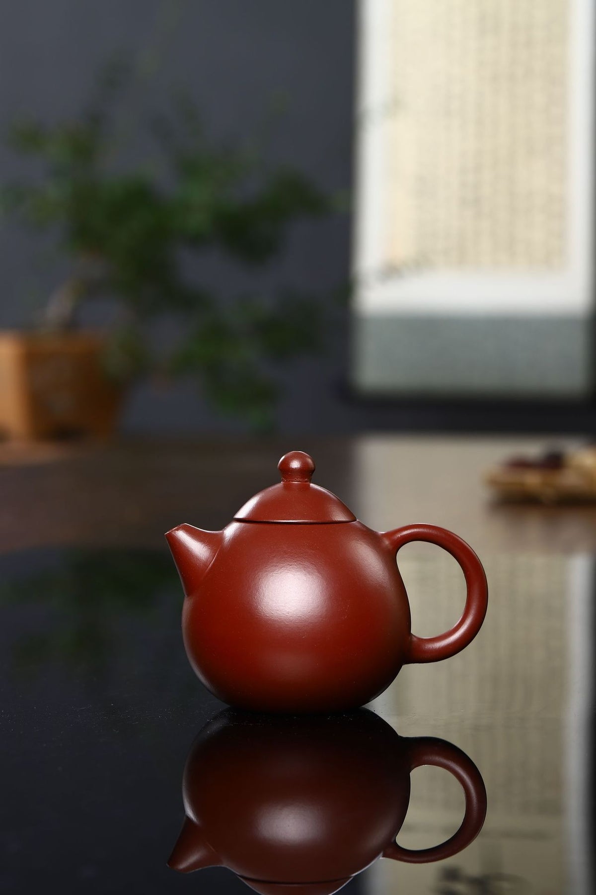 Gohobi Yixing Red Clay Dragon Egg Teapot (200 ml)