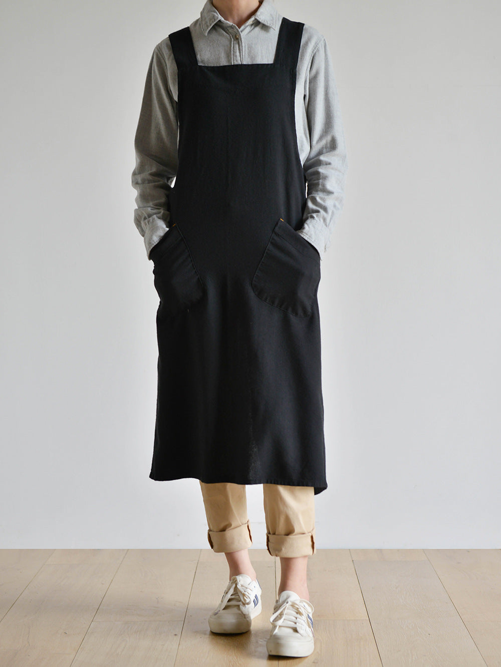Gohobi Japanese Minimalist Linen Gardening Apron
