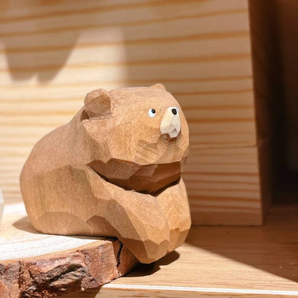 Ours couché en bois fait main de Gohobi