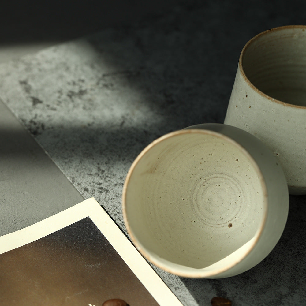 Gohobi Tasse à thé blanche Kohiki en céramique classique et moderne faite à la main