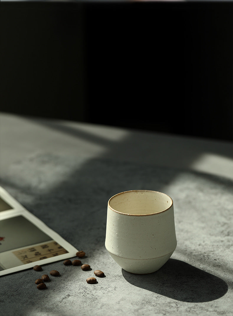 Gohobi Tasse à thé blanche Kohiki en céramique classique et moderne faite à la main