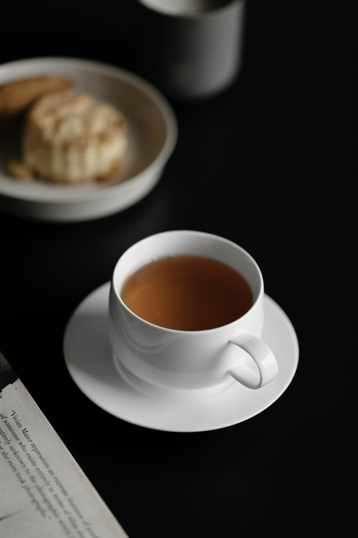 Tasse à café en argile blanche et jade en céramique élégante faite à la main par Gohobi