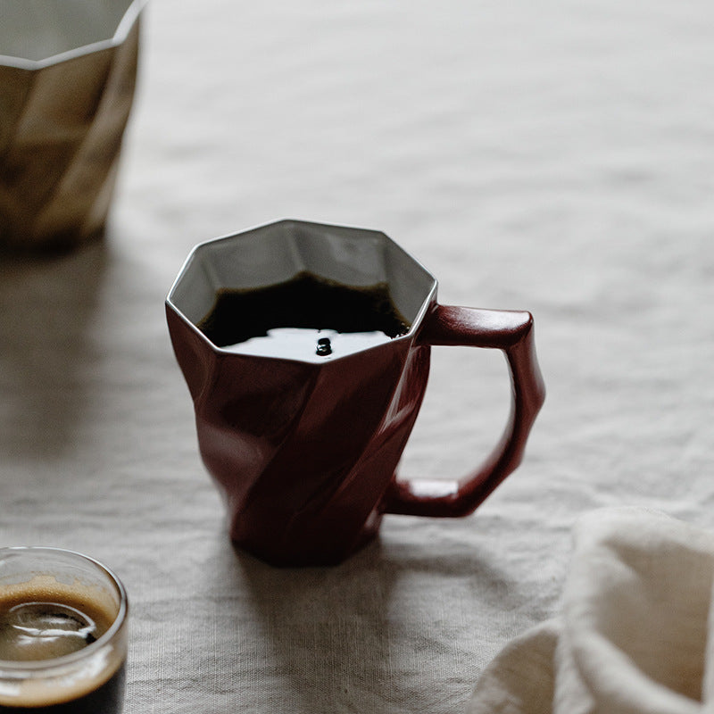 Tasse en grès faite à la main Gohobi pour tous les jours
