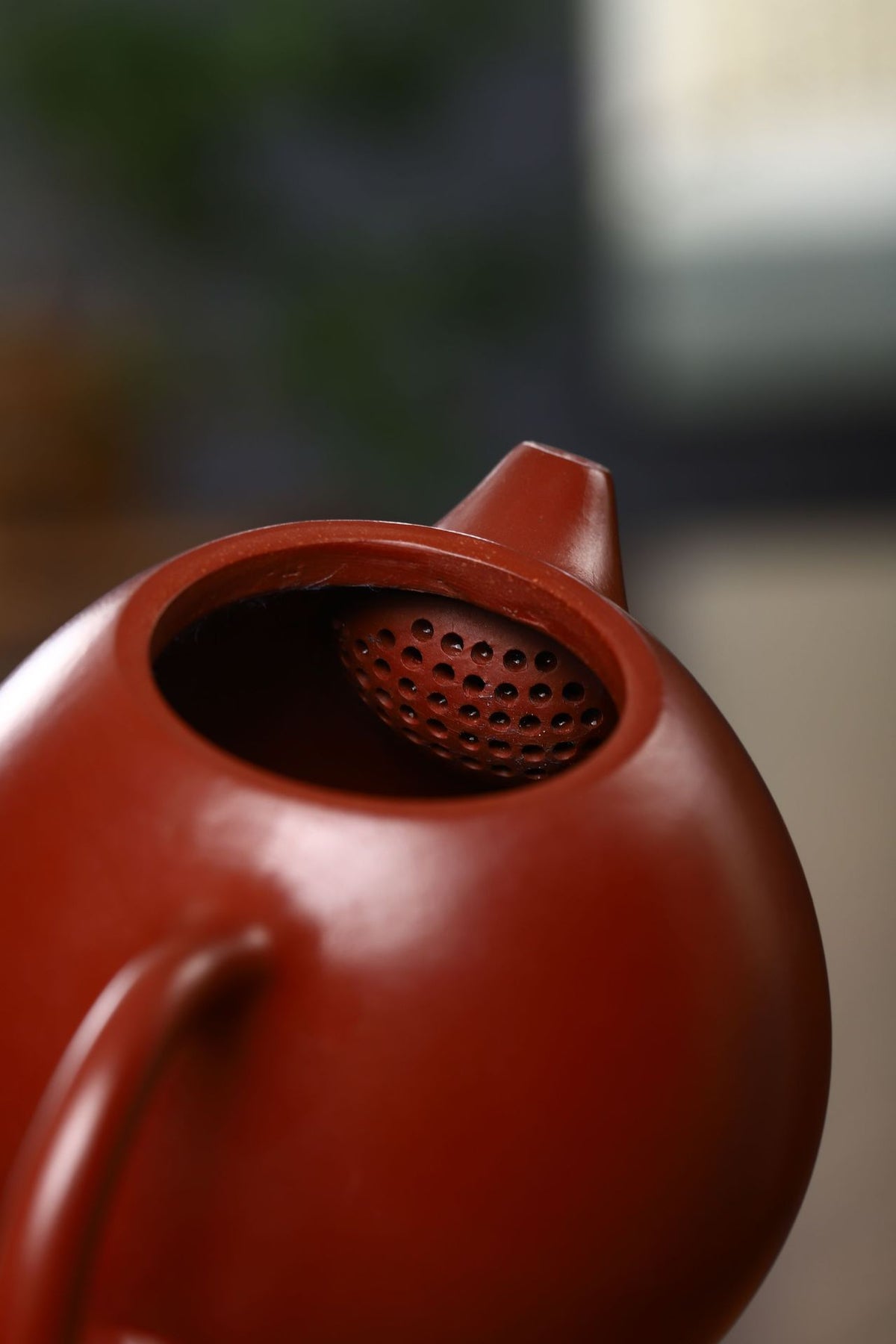 Gohobi Yixing Red Clay Dragon Egg Teapot (200 ml)