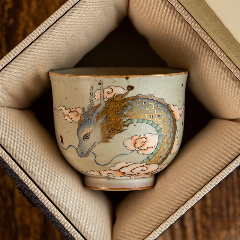 Tasse à thé en céramique peinte à la main Gohobi en forme de dragon bleu