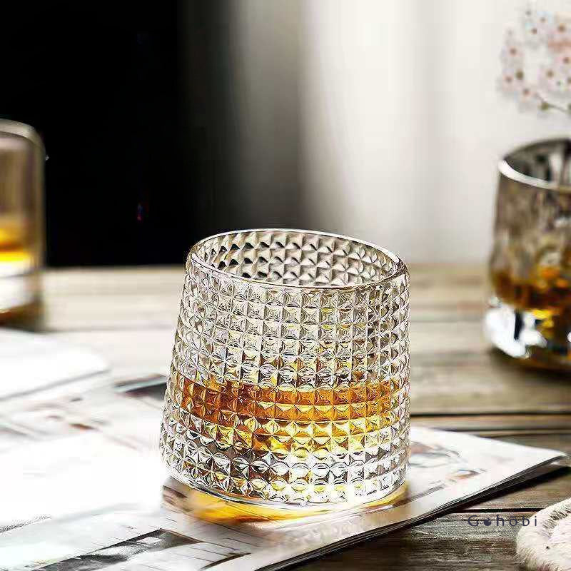 Gobelet rotatif fait main Gohobi – Verre pour bar et maison
