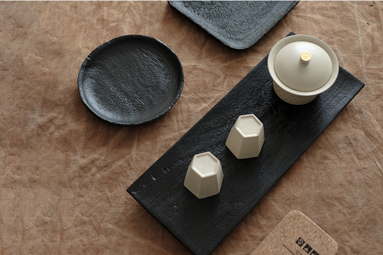 Plateau noir en bois carbonisé de style japonais Gohobi Wabi-Sabi 002