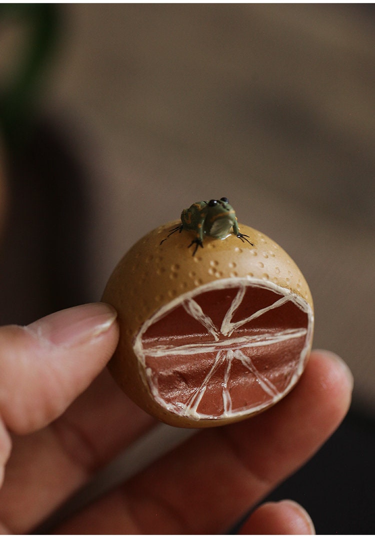 Gohobi Handmade ceramic YiXing clay Orange and Frog Tea ornaments Tea pets Chinese Gongfu tea Kung fu tea Japanese Chado unique ornaments