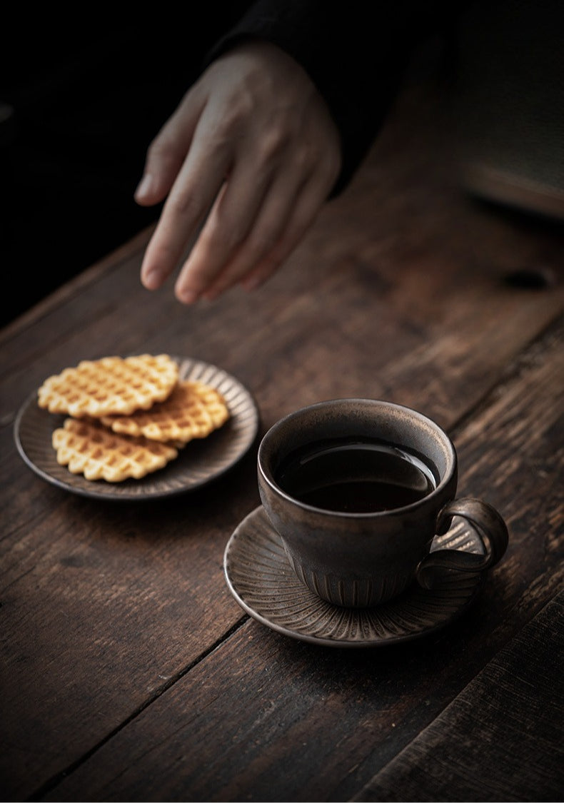 Gohobi Chinese Vintage Gilded Ceramic Coffee Cup with Saucer