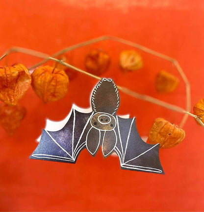 Mortlake Papers Bat Card | Halloween Cards | Halloween Decorations | Gifts | Greeting Card [Made in the UK]