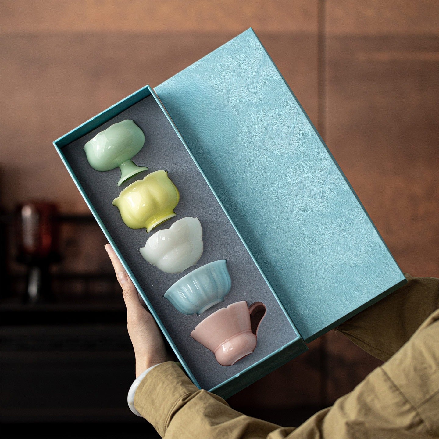 Gohobi Qinghuan Five-Colour Ceramic Teacup Gift Set