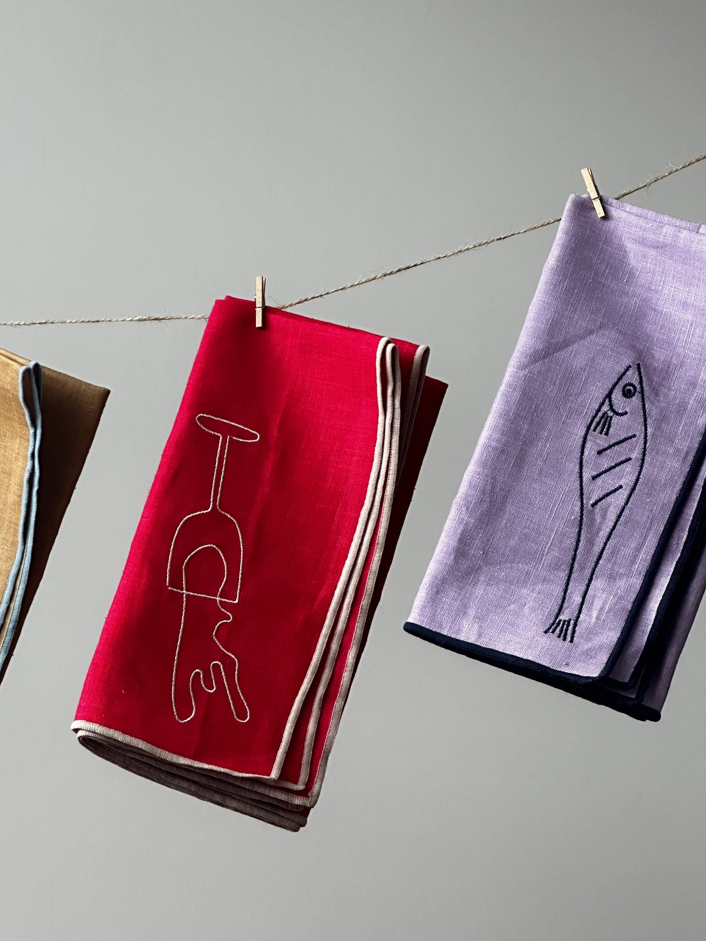 MÆGEN Linen Blend Napkins - Fish (Set of 2)