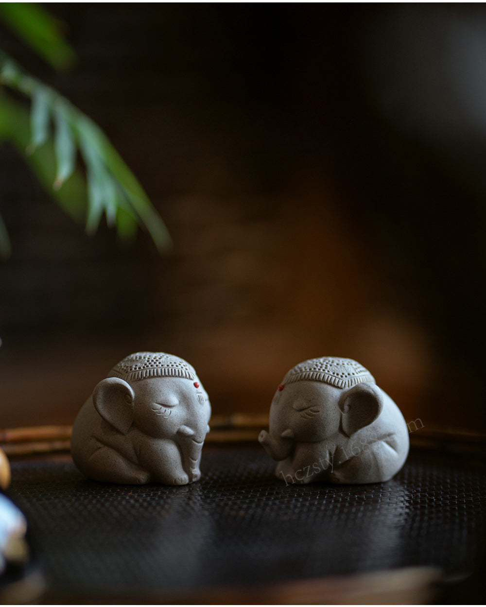 Gohobi Handmade Ceramic YiXing Clay Elephant Ornament Tea pet