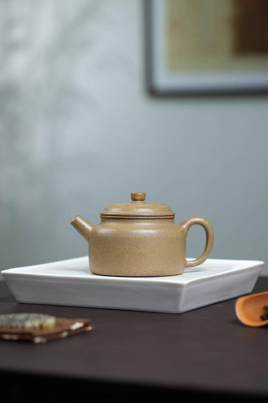 Gohobi Handmade Light Brown Dezhong Teapot 150ml – Original Qing Jiangpo Clay Teapot with Built-In Filter