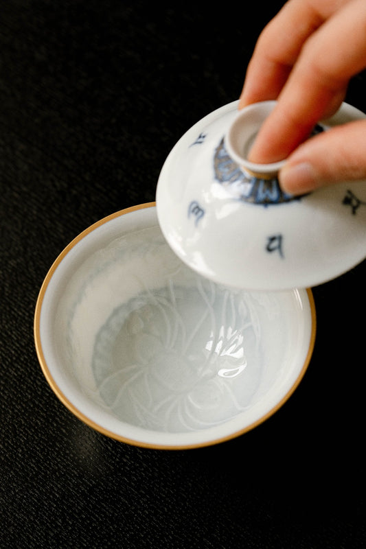 [清本源 x Gohobi Gallery] Blue & White Douli Gaiwan with Inner-Impressed Lotus Motif – “Ode to Peace” Design (110ml)
