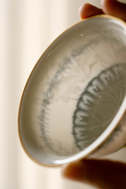 [清本源 x Gohobi Gallery] Blue & White Douli Gaiwan with Inner-Impressed Lotus Motif – “Ode to Peace” Design (110ml)