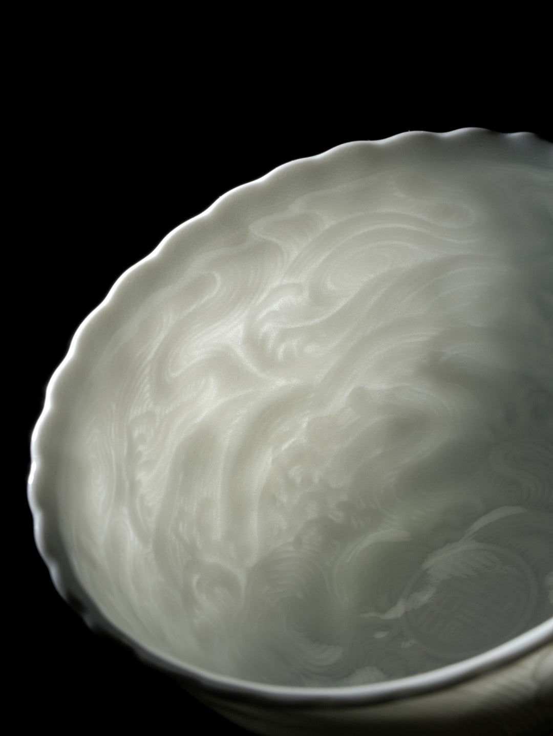 [清本源 x Gohobi Gallery] Thin-Body Inner-Imprinted and Carved Sea Wave Cup – Qing Ben Yuan Series (60ml)