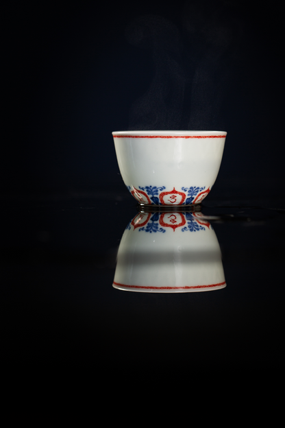 [清本源 x Gohobi Gallery] Thin-Body Cup with Inner-Impressed Lotus Petal Design and Six-Syllable Mantra – Small Reclining Foot Form (90ml)