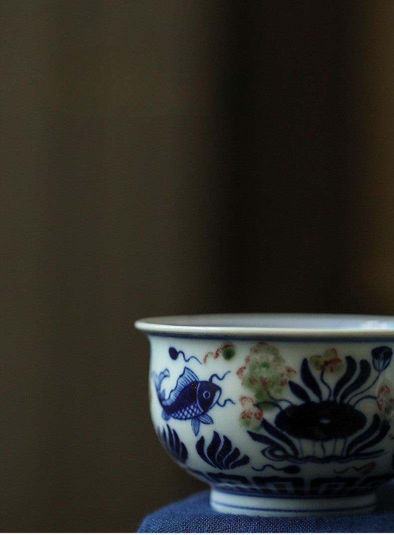 Gohobi Hand-painted Wood-fired Red, Blue and White Fish Yongle Hand-pressed Tea Cup