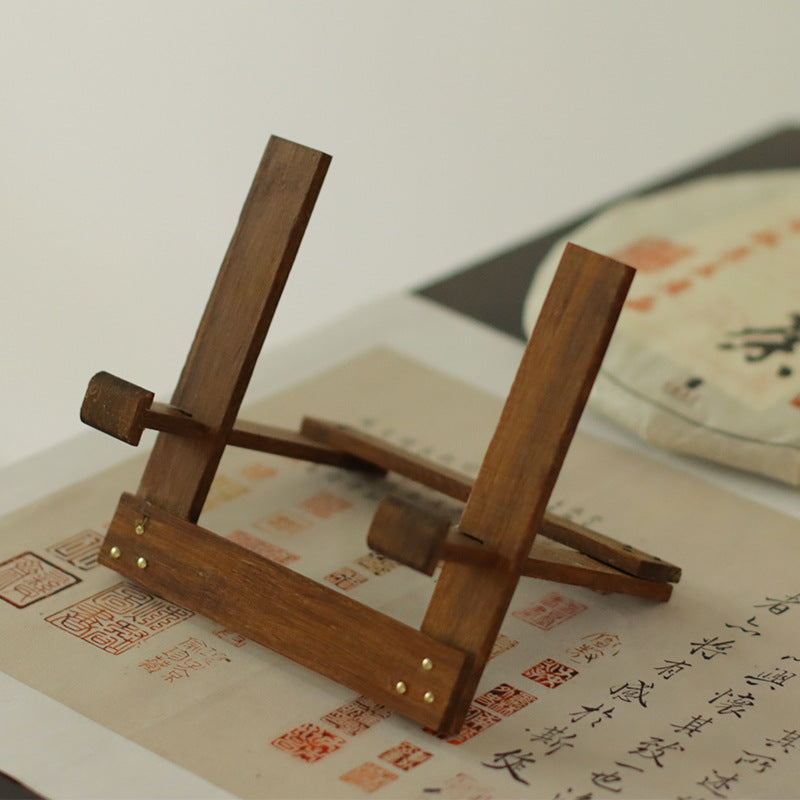 Gohobi Bamboo Pu'er Tea Cake Display Stand – Triangular Easel Shelf for Tea Ceremony Display