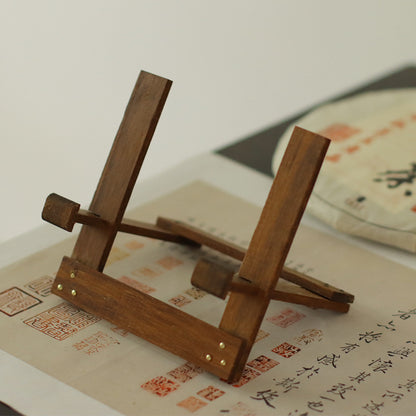 Gohobi Bamboo Pu'er Tea Cake Display Stand – Triangular Easel Shelf for Tea Ceremony Display