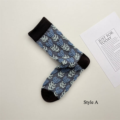 Gohobi Japanese Embossed Flower Mid-Calf Socks