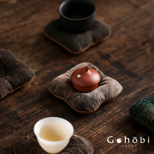 Gohobi Fragrant Cloud Silk Tea Coaster – Handmade Fabric Tea Mat for Gongfu Tea Set