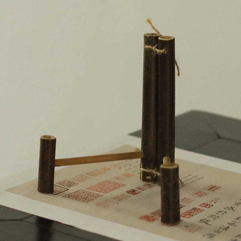 Gohobi Bamboo Pu'er Tea Cake Display Stand – Triangular Easel Shelf for Tea Ceremony Display