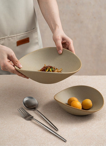 Gohobi Japanese Ceramic Irregular Salad Bowl