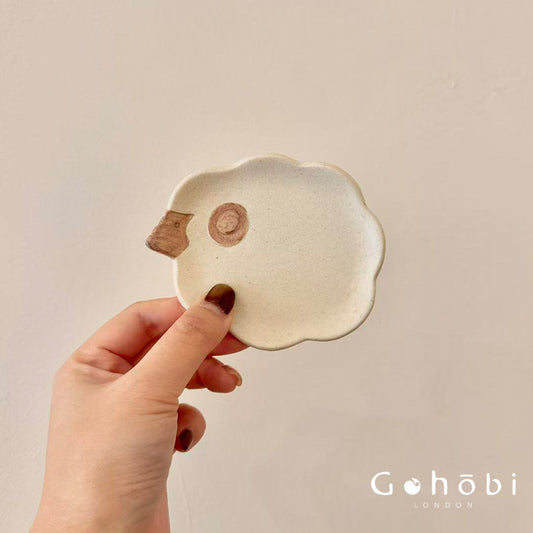 [Made in Japan] Gohobi Japanese Minoya Ceramic Small Dessert Plate Sheep and Apple Shaped