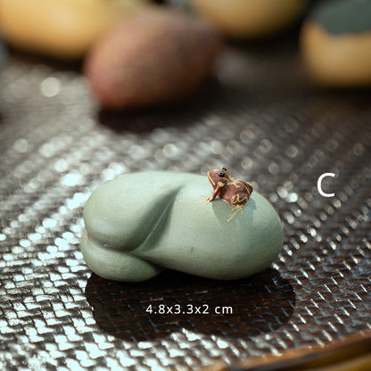 Yixing Purple Sand Spray Tea Pet Handmade Frog(Clearance)
