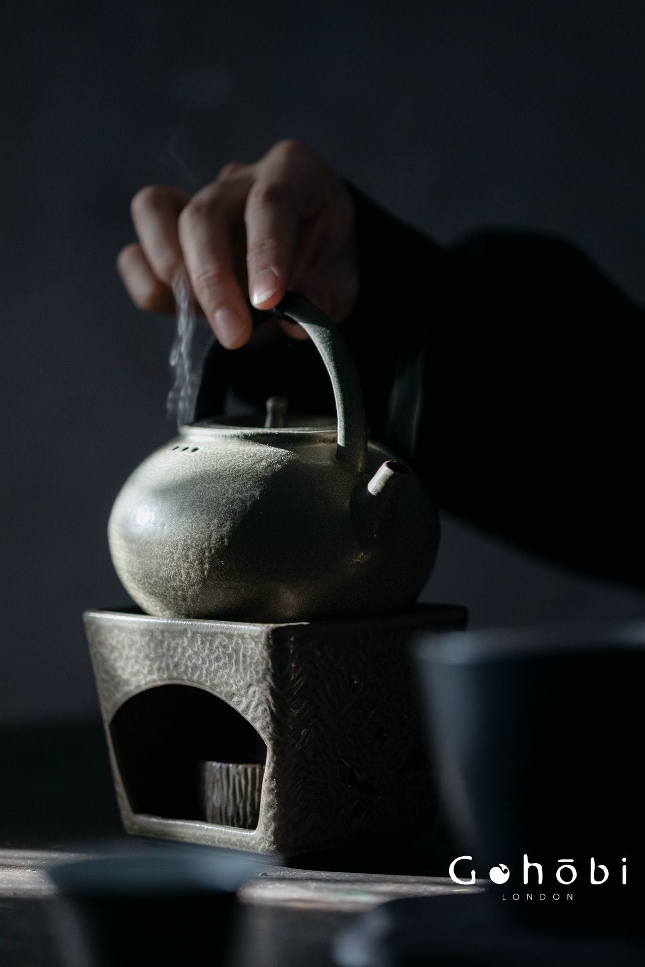 Gohobi Handmade Rattan Beam Teapot – Artisan Pottery Brewing Kettle (400ml, 2 Colours)