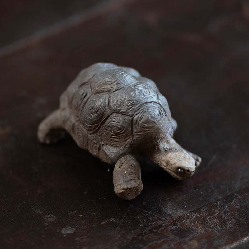 Gohobi Handmade Ceramic YiXing Clay Land Turtle Ornament Tea pet