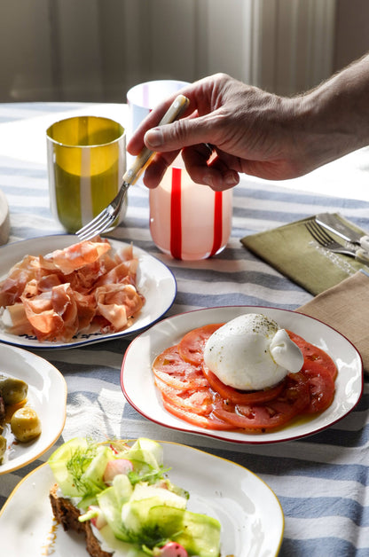 HereThe Statement Plate - 'always be polite to the chef.'