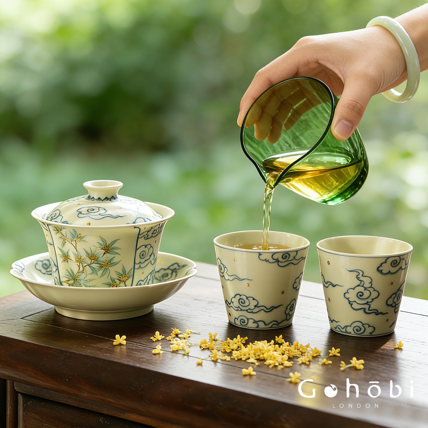 Gohobi Jingdezhen Blue and White Porcelain Gaiwan or Teacup – Hand-Painted Ceramic Tea Ware