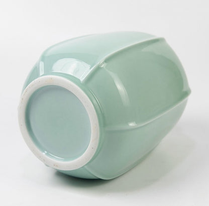 Gohobi Celadon Ikebana Vase – Japanese Style Ceramic Flower Arrangement Vessel