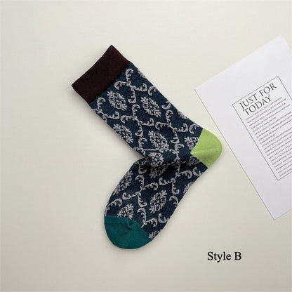 Gohobi Japanese Embossed Flower Mid-Calf Socks