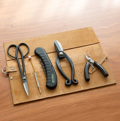 Gohobi Japanese Ikebana Florist Tool Kit – Flower Scissors, Water Injector & Tool Bag Set