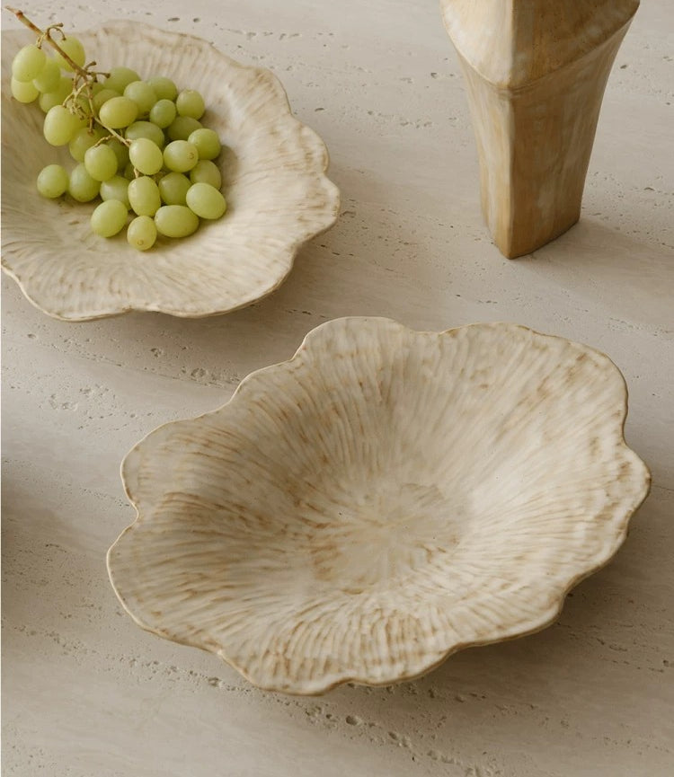 Gohobi French Petal-Shaped Coarse Ceramic Deep Plate