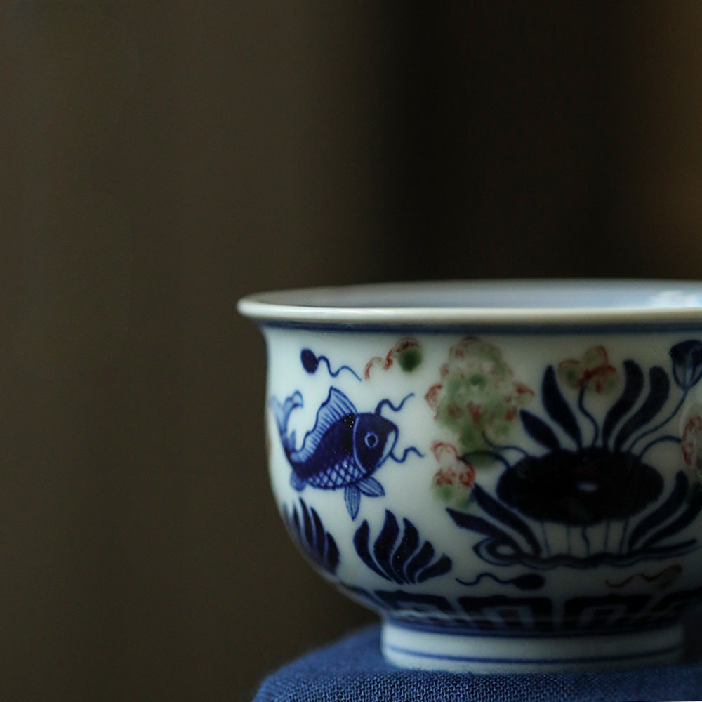 Gohobi Hand-painted Wood-fired Red, Blue and White Fish Yongle Hand-pressed Tea Cup