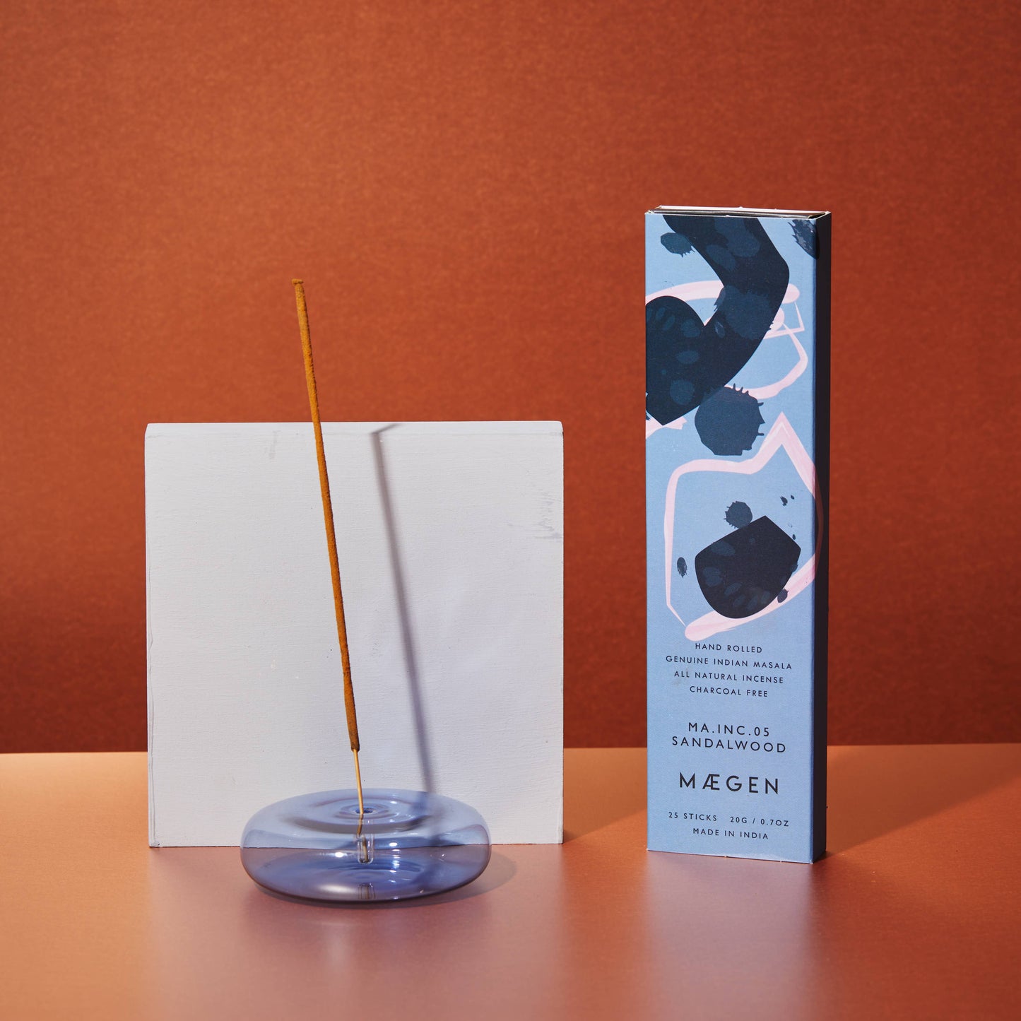 MÆGEN Dimple - Hand Blown Glass Incense Holder Blue